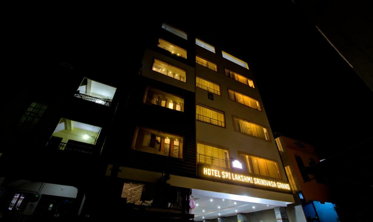 Hotel Treebo Sls Grand Tirupati Zewnętrze zdjęcie