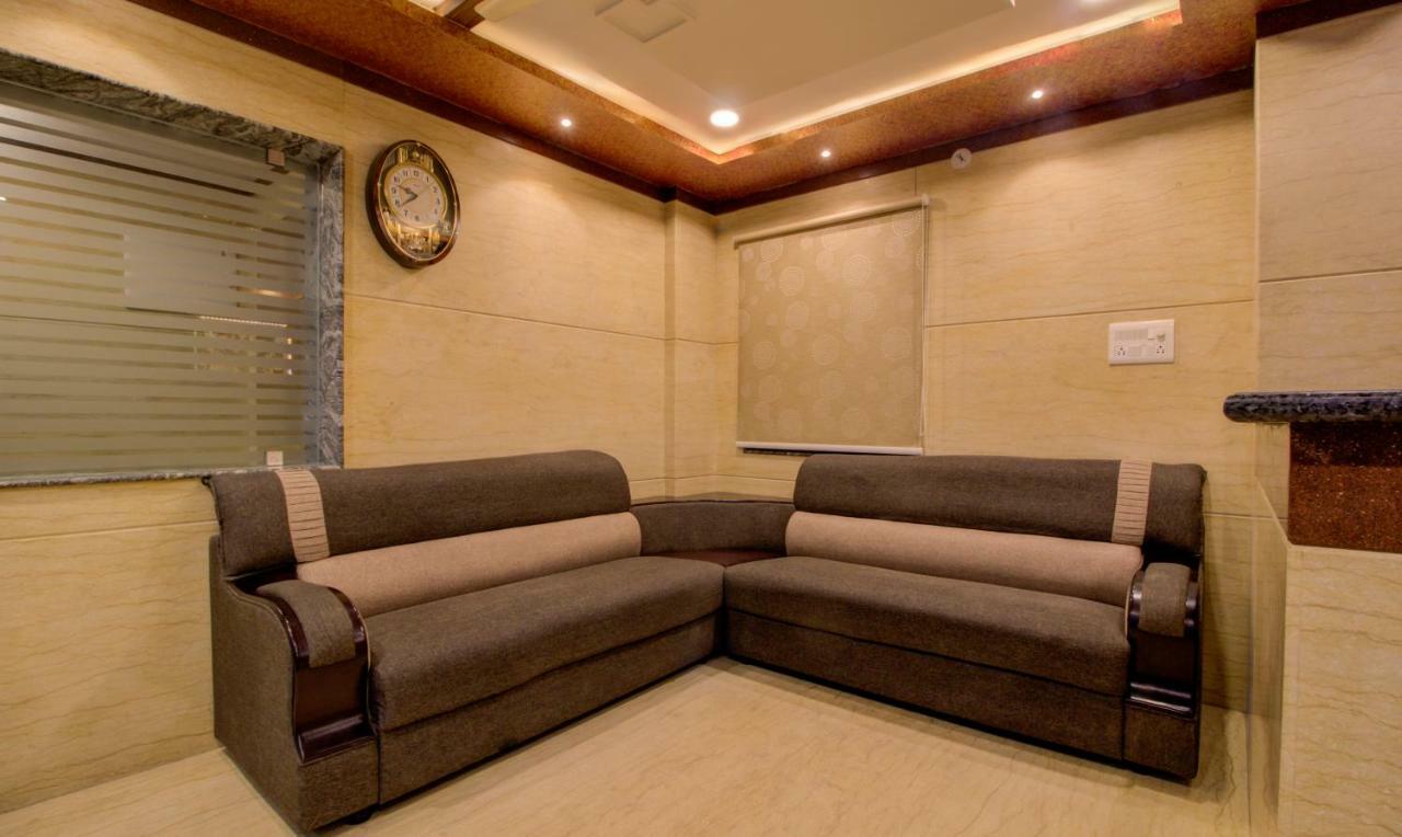 Hotel Treebo Sls Grand Tirupati Zewnętrze zdjęcie